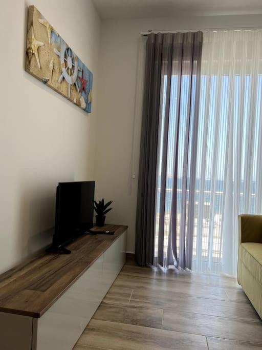 Bugibba Seafront Bliss Apartment St. Paul's Bay